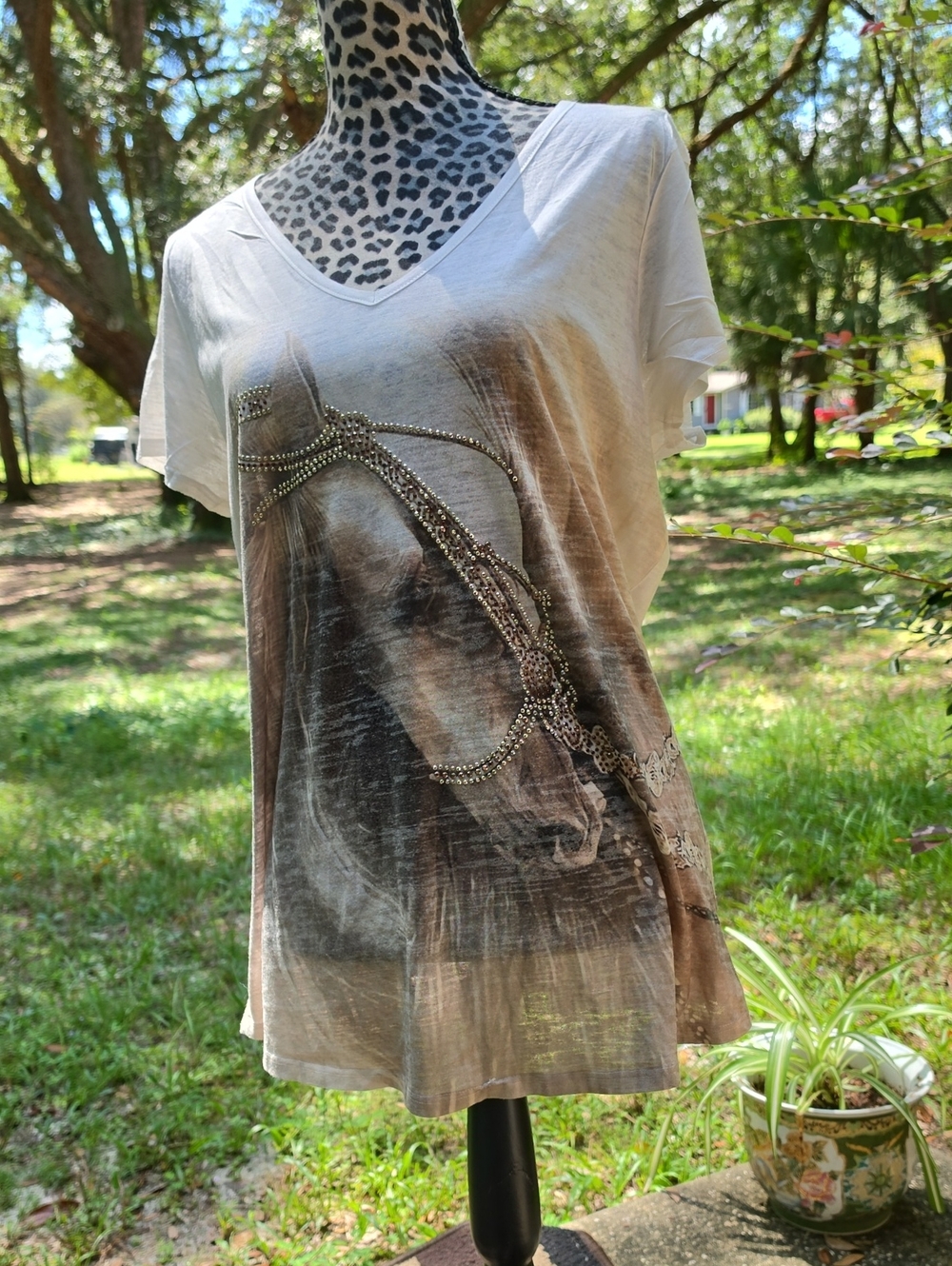 Reba V-Neck Horse Graphic Tee in Beige and Brown with Rhinestone Detail